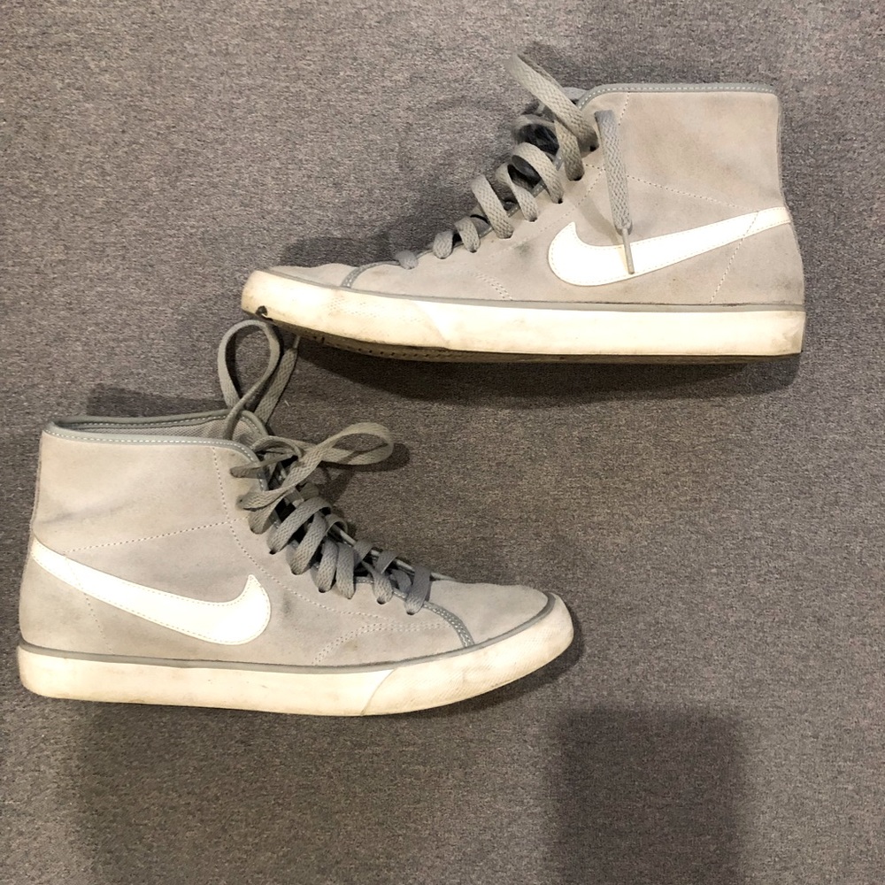 Nike Hi Tops Grey and White
